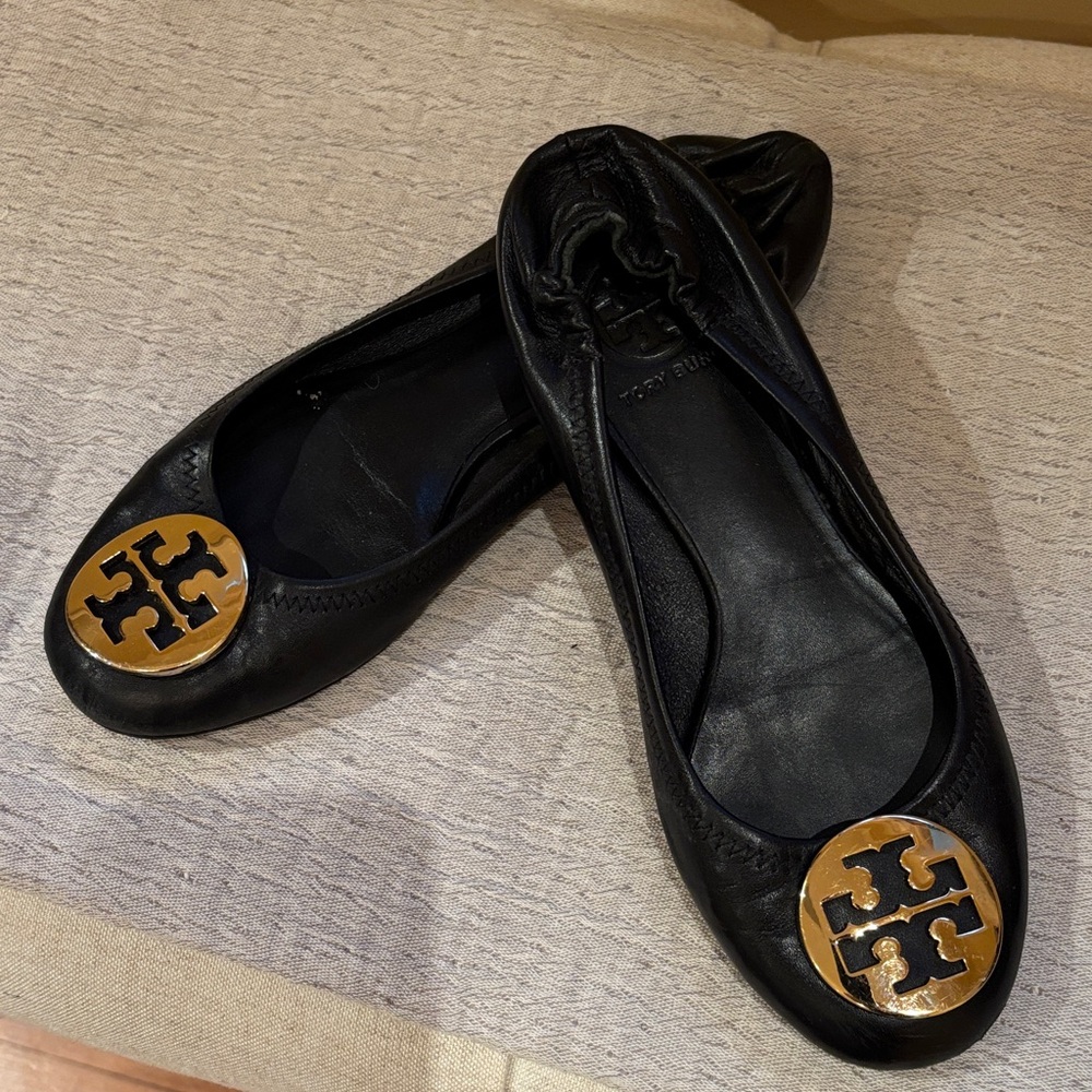Tory Burch Black Leather Logo Ballet Flats